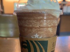 -星巴克(汤臣国贸大厦店)