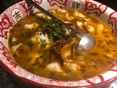 招牌酸菜鱼-不二舟食府(车站南路店)