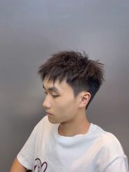-H·Y HAIR SALON烫发·染发·造型