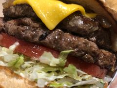 -The Habit Burger Grill 哈比特汉堡(爱琴海店)