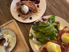 -Common Table · Brunch & Coffee