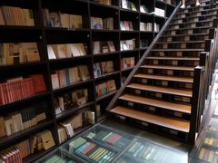 -钟书阁(松江泰晤士小镇店)