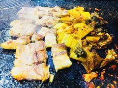 黑毛猪五花-韩阳王石板烤肉