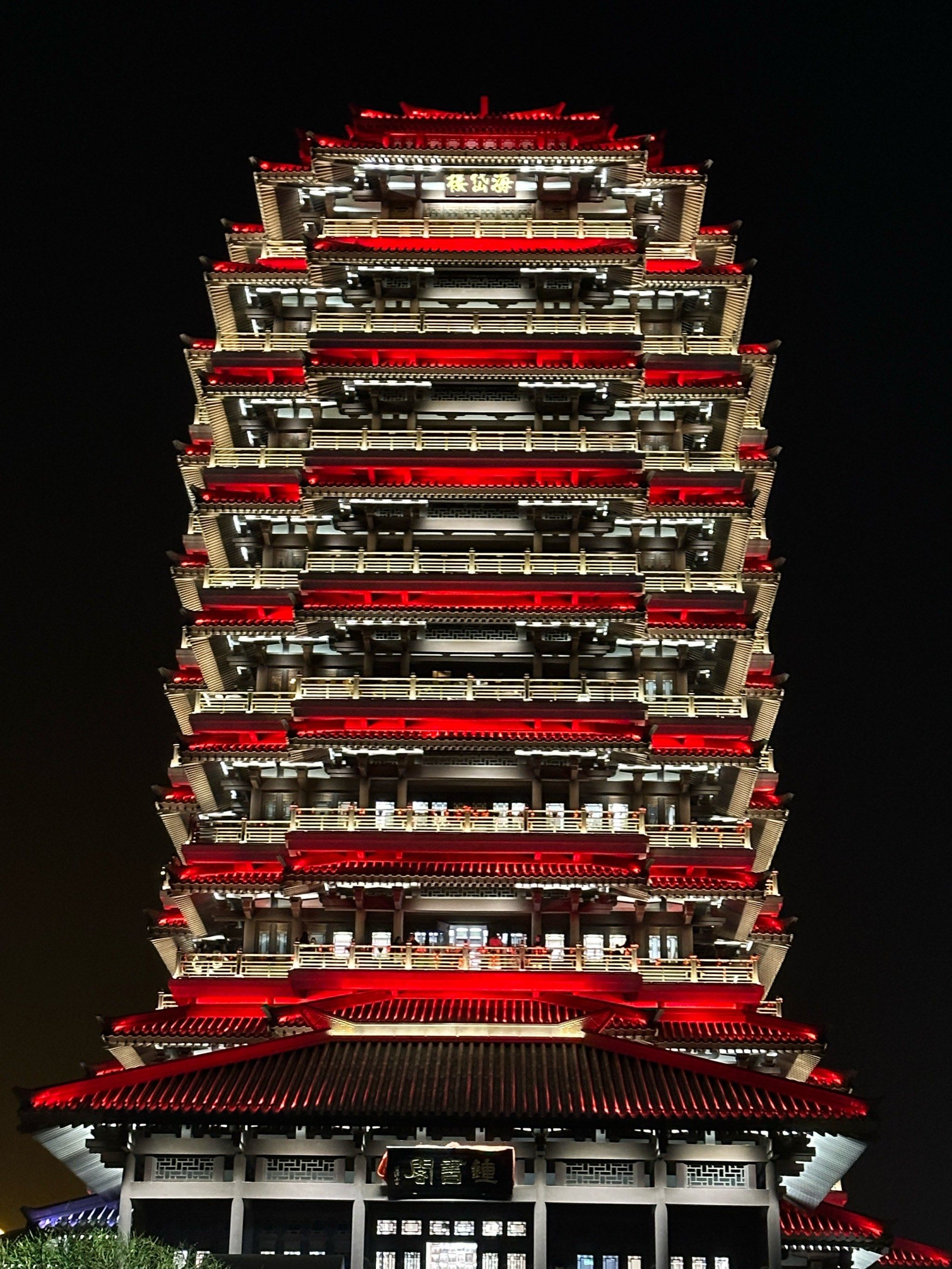 春日看好景
淄博地标性建筑,打卡榜首位05,内部拍照很出片,记得