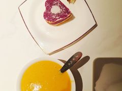 -臻爱住家月嫂育儿嫂(万达店)