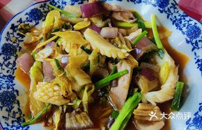 Stir-Fried Fresh Squid with Green Pepper