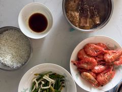 -鲸育宝宝月嫂(徐汇店)