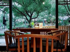 靠窗位-炖物24章·顺时轻养茶(杭州大厦店)