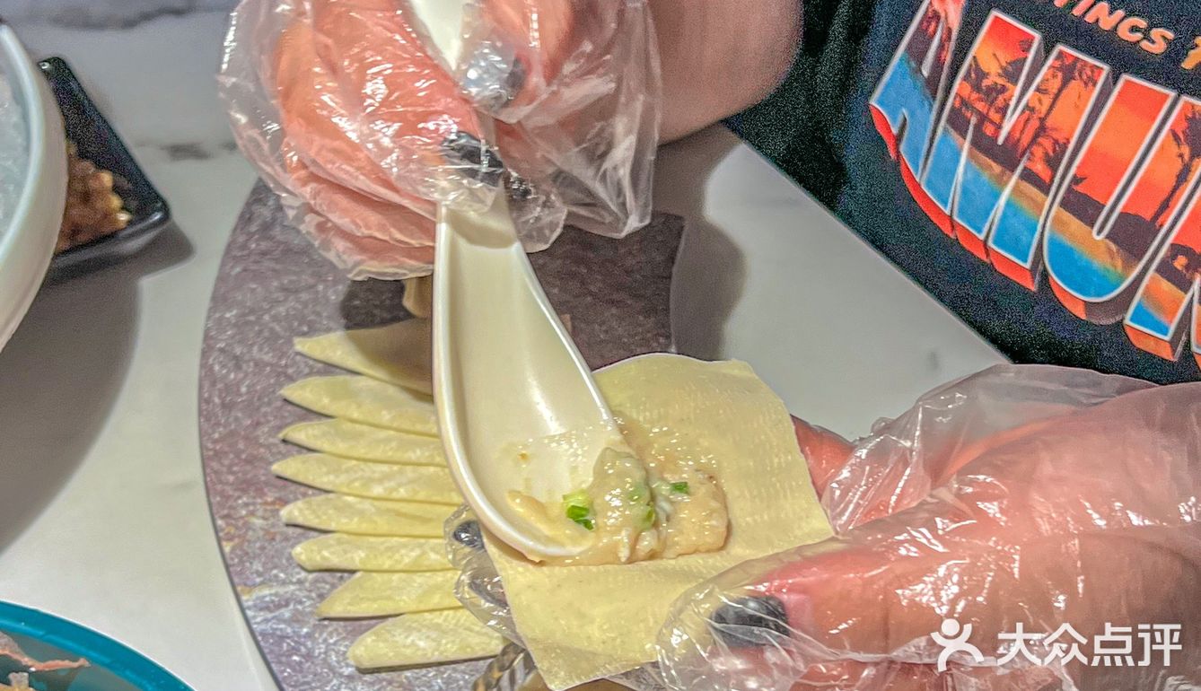 他家河豚汤真的鲜的我眉毛都掉了😆
