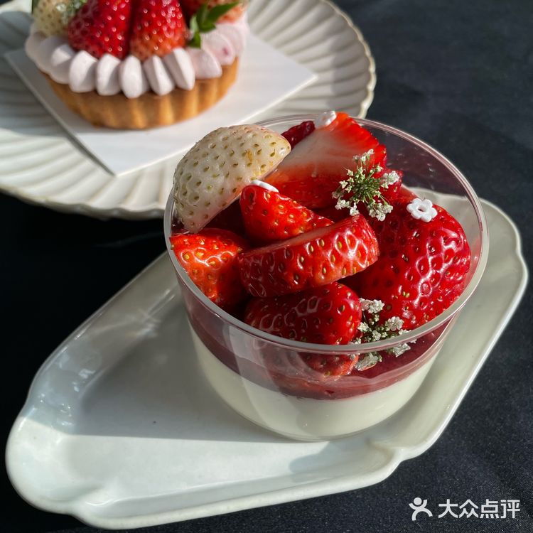 草莓甜品