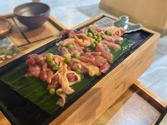 -一朵菌·野生菌探索家火锅(南亚店)