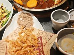 -五谷丰登农家院·地道胶东菜·海鲜烧烤(威海店)