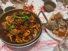 -肥肥虾庄·金牌油焖大虾(汉口城市广场店)