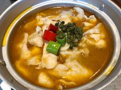 酸汤鲈鱼-半山腰·云南菜(侨福芳草地店)