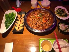 -胖哥俩肉蟹煲(万国店)