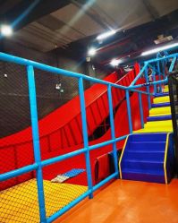-蹦贝运动中心·蹦床·攀岩·闯关(龙岗店)