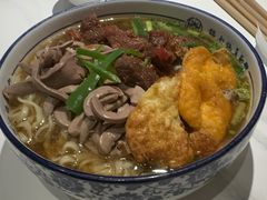 -镇南锅盖面馆(解放路店)