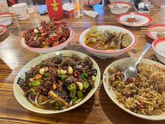 -冶建镜子·老南昌大排档·江西虾王(总店)