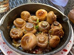 香煎小蘑菇-BROWNSTONE布朗石西班牙餐厅(富城店)