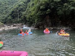 -安吉龙王山峡谷漂流