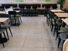 大堂-德克士(信誉楼店)