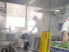 -陇上全荟兰州传统牛肉面(延吉路店)