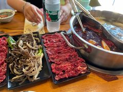 新鲜嫩牛肉-荣记潮汕牛肉火锅(仙鹤街店)