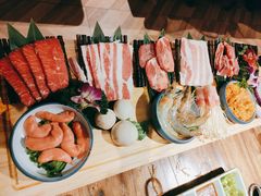 -明洞阿姨·韩式酱蟹烤肉·创意料理(三元桥店)