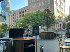 -Ribs & Burgers The Rocks