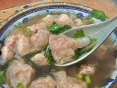 招牌野馄炖-老谢野馄饨(延安路店)