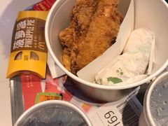 -麦当劳(新世纪环球中心店)