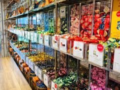 零售区-VENCHI 闻绮(北京汉光店)