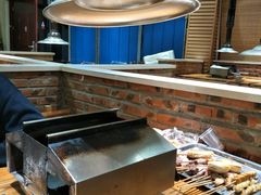 自助取餐区-冯老二羊肉串