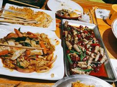 -喝丢一只鞋海鲜烧烤·海肠捞饭(文体街店)