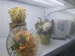 -大匠工房古船木艺术餐厅·猪肚鸡专门店(长白仙岛店)