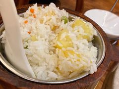 土豆焖饭-滇香肴·云南菜蒸汽石锅鱼(云南北路店)