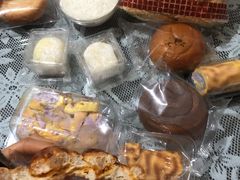 -炉边皮皮·烘焙甜品工厂店