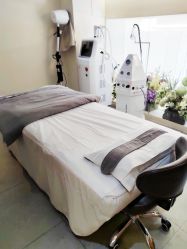 -摩睫+皮肤管理·科学美容中心