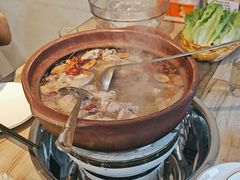 -东记炭炉·海鲜鸡煲(龙华店)