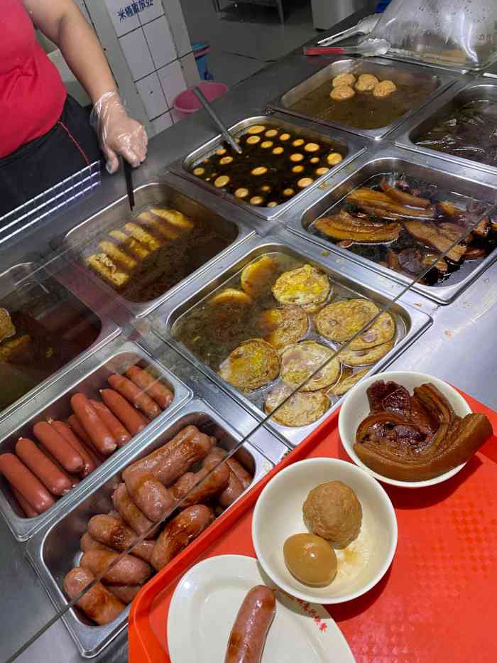 超意兴快餐(河王店)-"很便宜实惠的一家快餐店,我们三个人中午点.