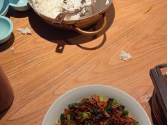 锅里的脆脆虾-吃饭皇帝大土家民族菜(正大广场店)