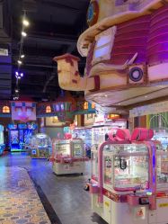 -卡通尼乐园(重庆南坪协信星光店)