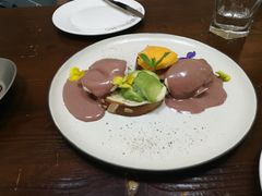 粉色班尼迪克蛋-吃饼人西餐(南开店)