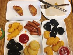 -乐凯撒披萨(东方新世界店)