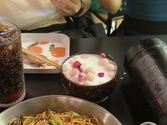 -满格嗦新疆椒麻鸡火锅.炒米粉(川大江安校区店)