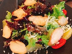 秘制鸡肉色拉-TAMATI(巴黎贝甜韩式西餐厅店)