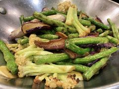 干锅地三鲜-农家大院(纪王店)