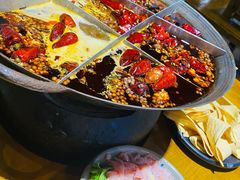-白乐天毛肚火锅馆(南滨路店)