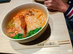 -百盛(万象城店)