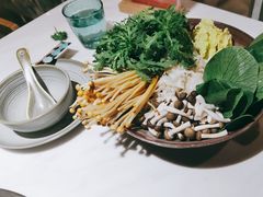 -喃喃椰·糟粕醋·椰子鸡火锅(七堡花园店)